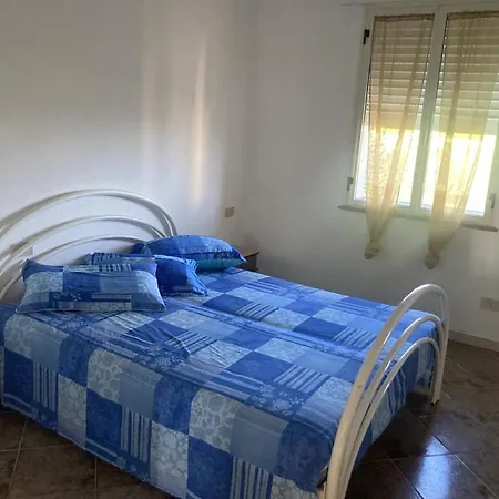 Nyaraló Moro *